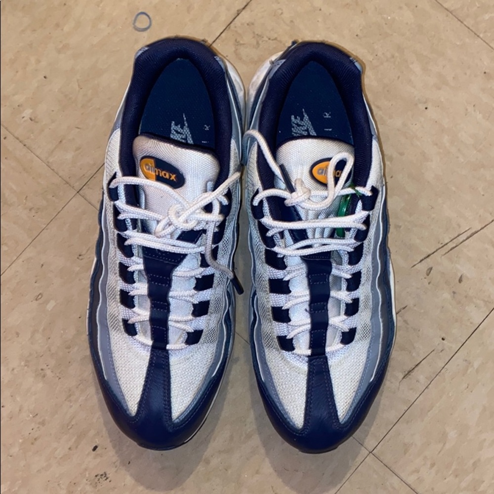 nike air max 95 se midnight navy laser orange